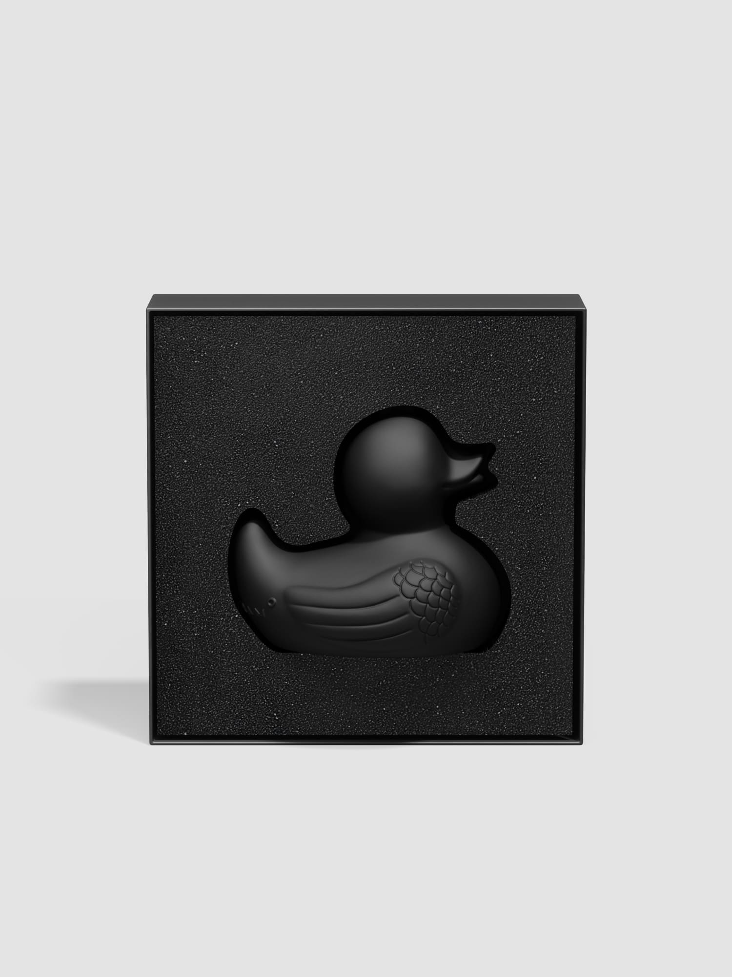 Брелок уточка Monogram 102